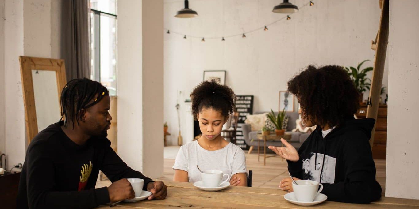 parents talking to daughter stay together for the kids